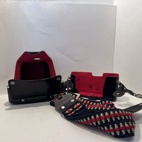 Praktica LB2 35mm Film Camera, Meyer Lens, Pentacon Case, Vintage Strap - Picture 12 of 14